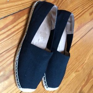 Vionic espadrilles